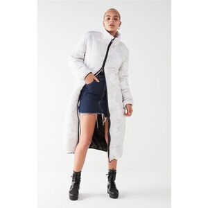 Urban Outfitters x NICOPANDA Uptown Camo Maxi Puffer Jacket Coat Parka $350 XS